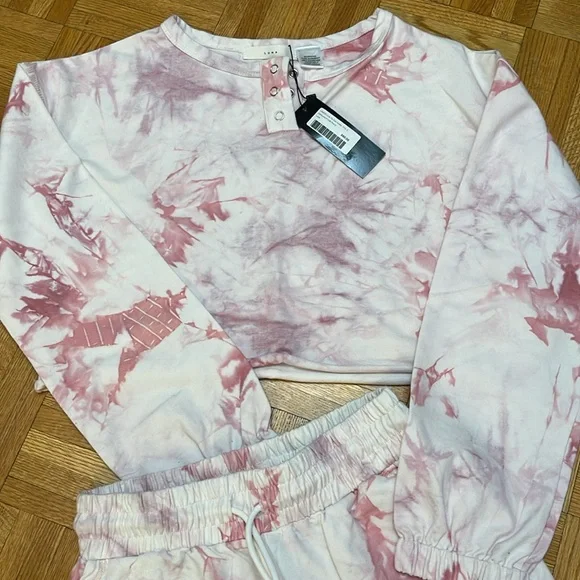 Luna - Picture 3 of 13